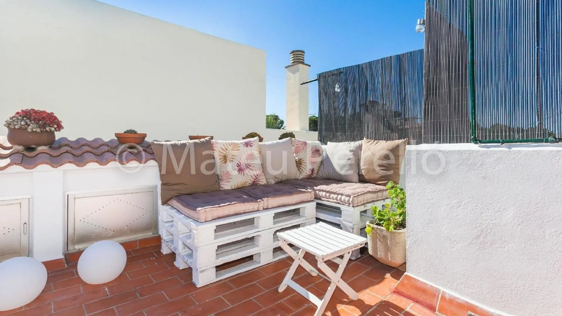 Charmante Ferienwohnung In Son Baulo Mit Sonnigem Balkon Can Picafort
